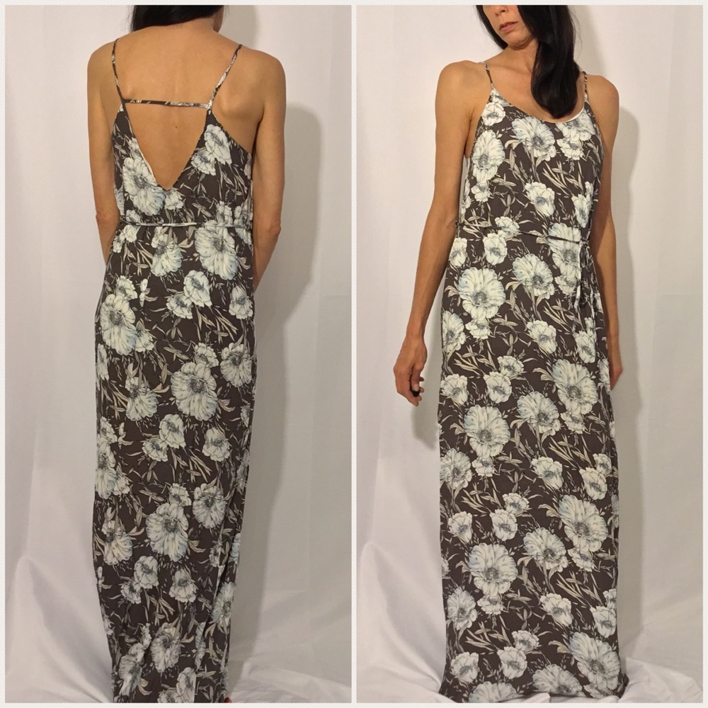 Floral Maxi Dress - Picture 2 of 4